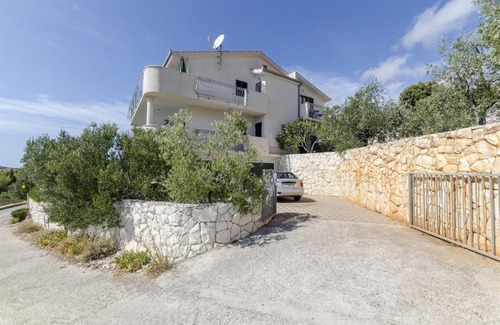 Sevid Apartment | Apartments Ivan