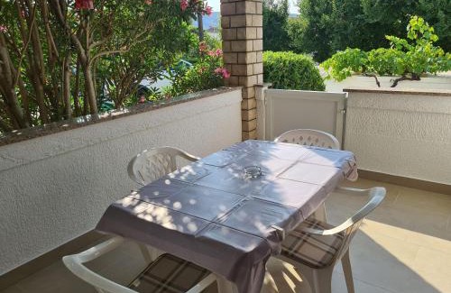 Pag Apartment | Apartments Ivo