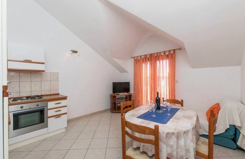 Bol Apartment | Apartments Jerka (42311-A4) - Bol - island Brac