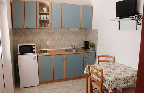 Zubovici Apartment | Apartments Ljubica (90181-A1) - Metajna - island Pag