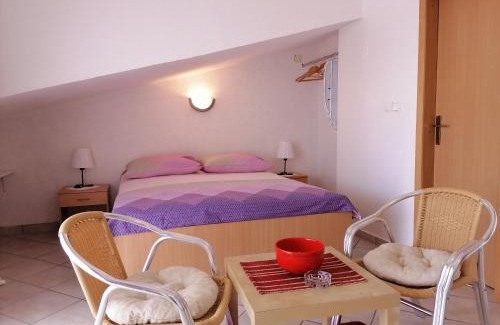 Pirovac House | Apartments M