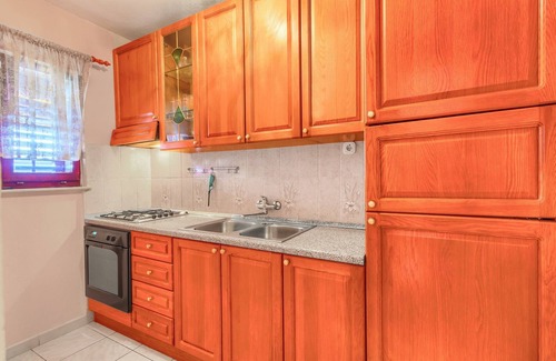 Sumartin Apartment | Apartments Marija, (14176), Sumartin, hr