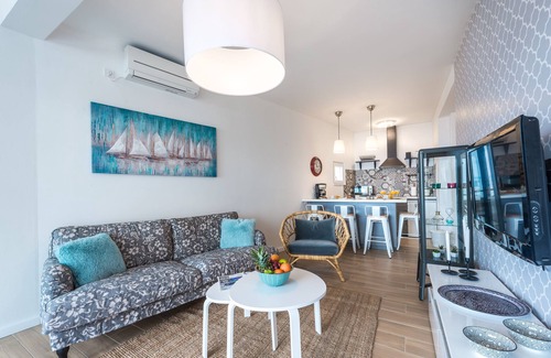 Plat Apartment | Apartments Maris-Two Bedroom Apartment with Terrace and Sea View-address Plat 21