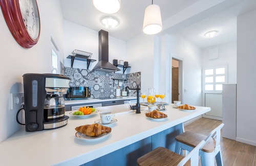 Plat Apartment | Apartments Maris-Two Bedroom Apartment with Terrace and Sea View-address Plat 21