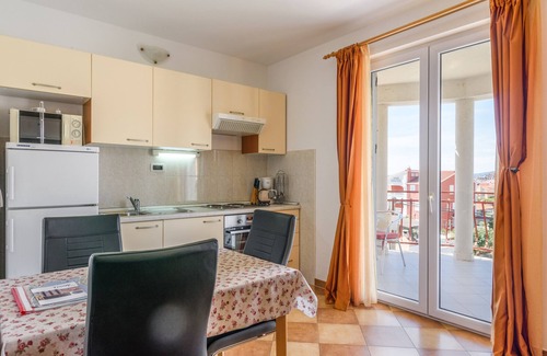 Trogir Apartment | Apartments Mary Nice house with multiple apartments 1