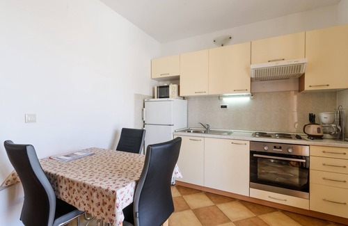 Trogir Apartment | Apartments Mary Nice house with multiple apartments 6