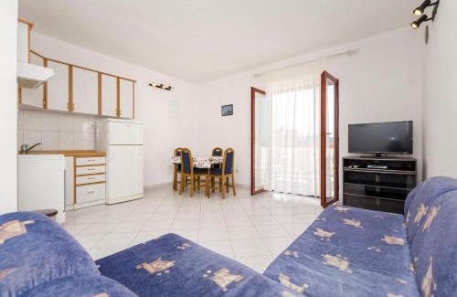 Pirovac Apartment | Apartments Mime