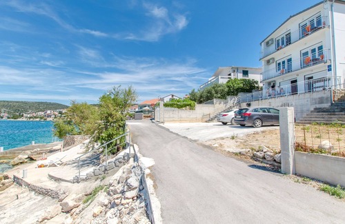 Razanj Apartment | Apartments Na Obali Mora (18721-A2) - Razanj