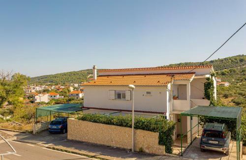 Slatine Apartment | Apartments Nada