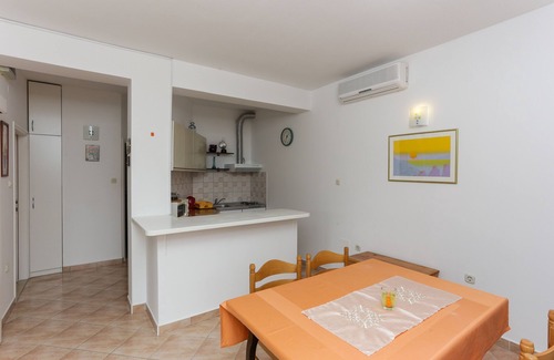 Saplunara Apartment | Apartments Posta - One-Bedroom Apartment with Terrace and Sea View (4 Adults)