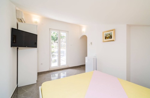 Kupari House | Apartments & Rooms Barišić - Double Room with Balcony and Garden View