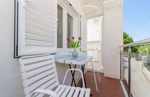Kupari Apartment | Apartments & Rooms Barišić-Comfort One Bedroom Apartment with Balcony and Garden View (Apt Preko-5)