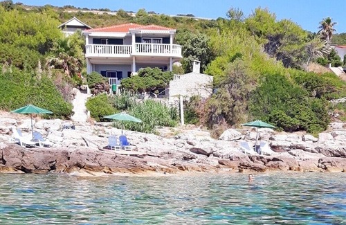 Milna Apartment | Apartments Ružica, (12858), Vis, hr