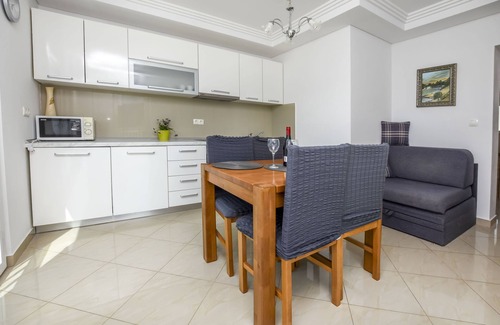 Podglavica Apartment | Apartments Silvana (23221-A2) - Rogoznica