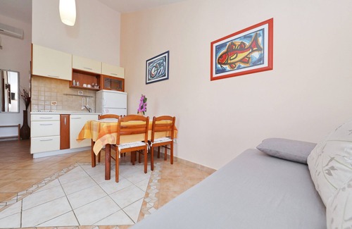 Zdrelac Apartment | Apartments Suzana, (14190), Ždrelac, hr