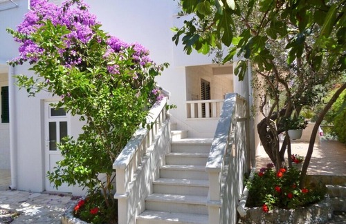 Zdrelac Apartment | Apartments Suzana, (14190), Ždrelac, hr