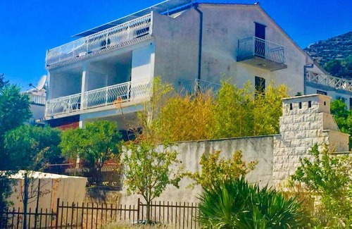 Kuciste Apartment | Apartments Tatjana (51321-A3) - Kuciste