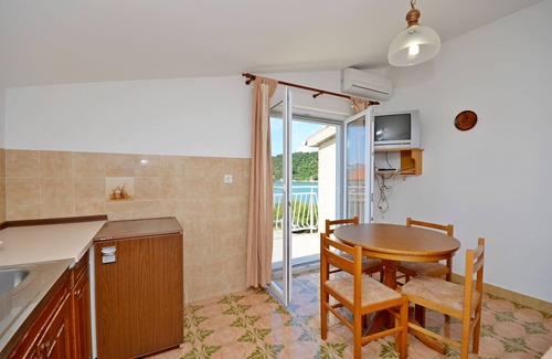 Jadrtovac Apartment | Apartments Vila Punta (10691-A2) - Jadrtovac