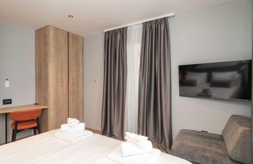 Cavtat Old Town Apartment | Apartments Villa Royale - Studio Apartment with Sea View