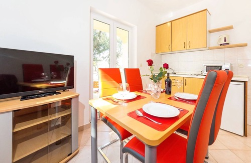 Vrsi Apartment | Apartments Zdenka, (14919), Vrsi, hr