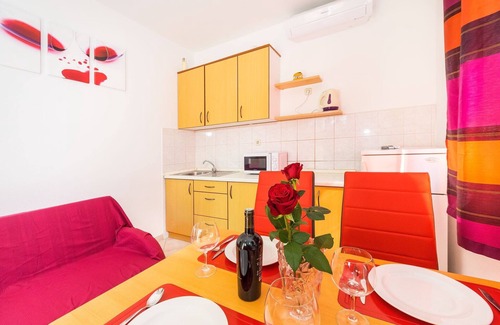 Vrsi Apartment | Apartments Zdenka, (14920), Vrsi, hr