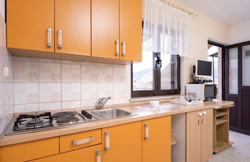 Stari Grad Apartment | Apartments Zlata, (3118), Stari Grad, hr