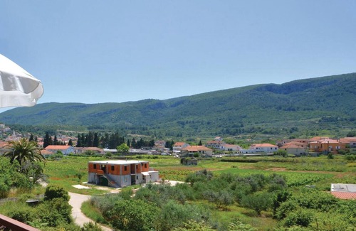 Island Hvar Apartment | Awesome apartment in Jelsa with WiFi