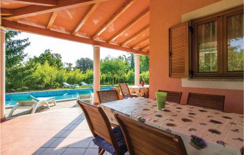 Laginji House | Awesome Home In Laginji With Sauna
