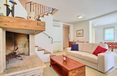 Hreljici House | Awesome home in Marcana