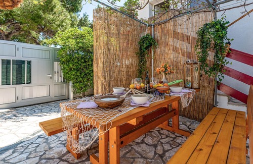 Kosljun Apartment | Beach front apartment in Kosljun