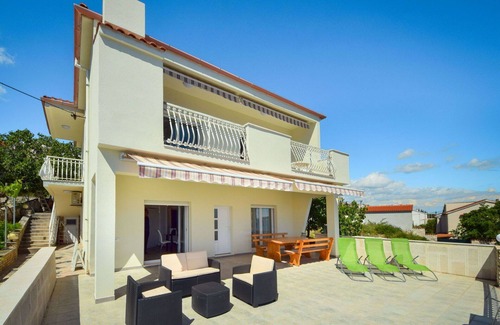 Seget Apartment | Beautiful apartment for 6 people with A/C, WIFI, TV and terrace