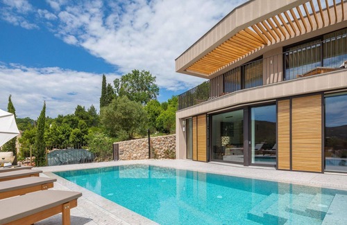 Rozat House | Beautiful home in Rozat with sauna