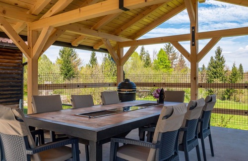 Trsce House | Beautiful private villa with private pool, WIFI, A/C, hot tub, TV, patio and pets allowed