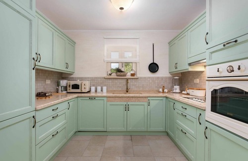 Bazgalji Villa | Beautiful private villa for 6 guests with WIFI, A/C, private pool, TV, terrace and pets allowed