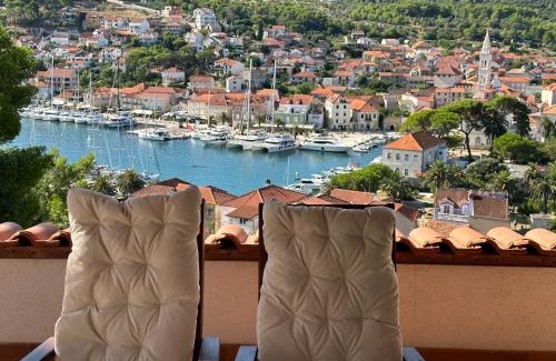 Island Hvar Apartment | BellaVista Jelsa 2+2