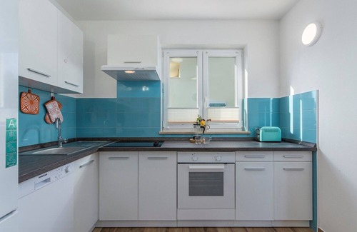 Nova Vas House | Blue Holiday House with Private Pool