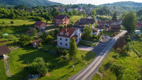 Slunj House | Breza Guesthouse