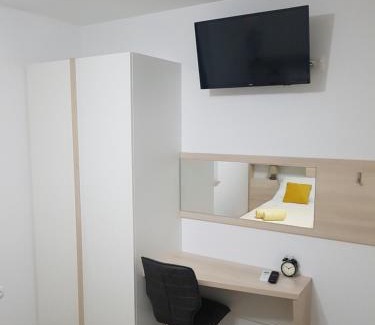 Bol Apartment | Casa ol'Bol - Modern Apartment with Seaview and Private Large Backyard