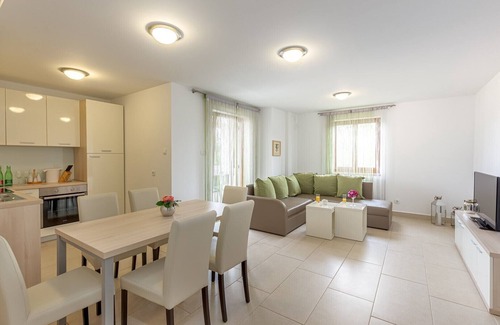 Vantacici Apartment | Comfort Apartment Mike 4 with balcony and a partial sea view