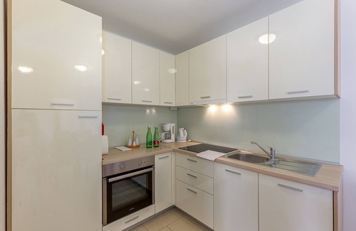 Vantacici Apartment | Comfort Apartment Mike 4 with balcony and a partial sea view