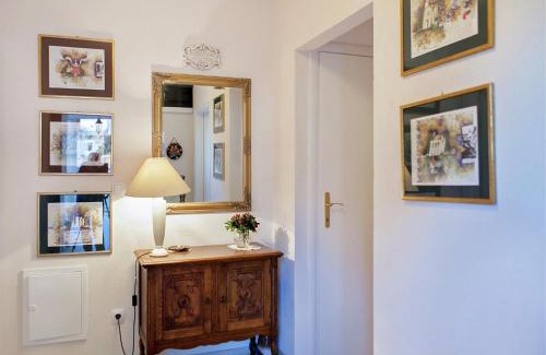Brela Apartment | Cozy apartment with a balcony and a sea view