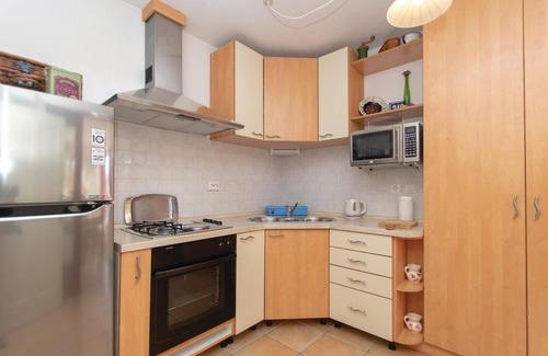 Lumbarda House | Cozy home in Lumbarda with WiFi