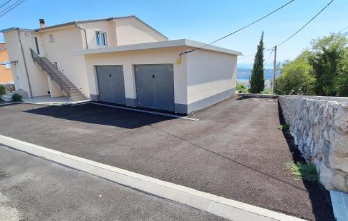Smrika Apartment | Family and pet friendly apartment Zrinski Croatia