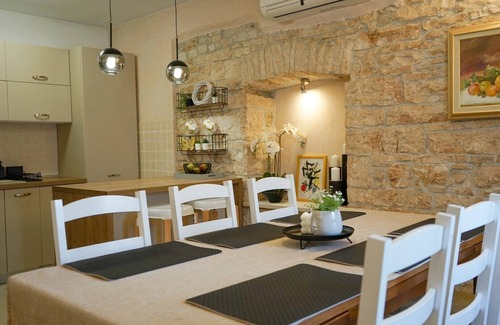 Sveti Petar u Sumi Villa | Family Apartment Leon with Pool