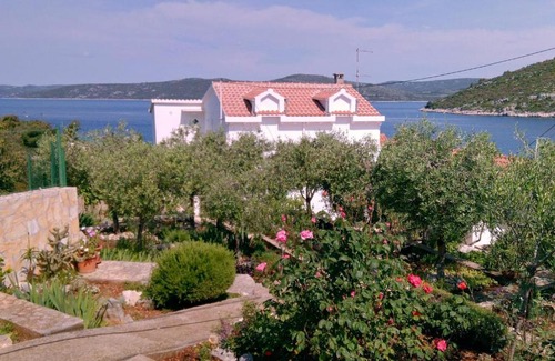 Veliki Drvenik Apartment | Family friendly seaside apartments Drvenik Veliki, Drvenik - 11832