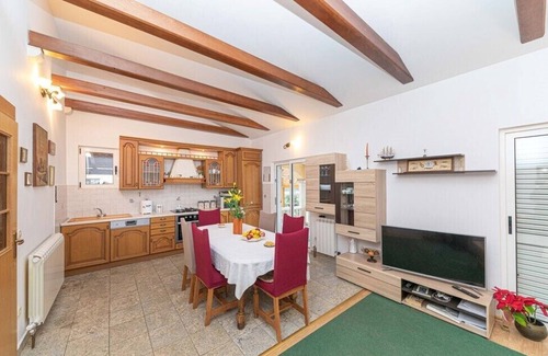 Rudine Villa | Fully equipped Villa Marija in Kastela