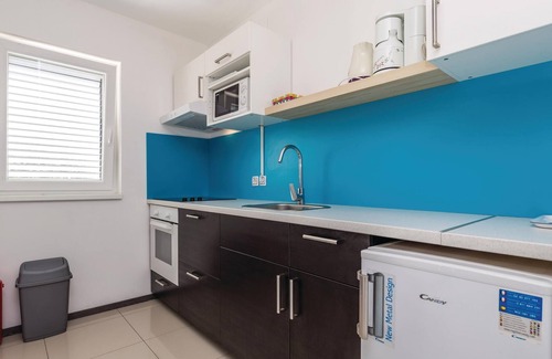 Kolan Apartment | Gorgeous apartment in Mandre with WiFi