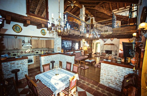 Zmijavci House | Hacienda Luica Dvori