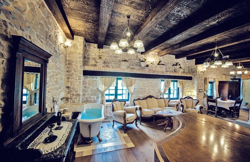 Zmijavci House | Hacienda Luica Dvori