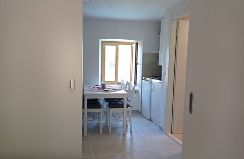Pitve Apartment | Heritage 4-Stars Studio Apartment Fox, Pitve Hvar